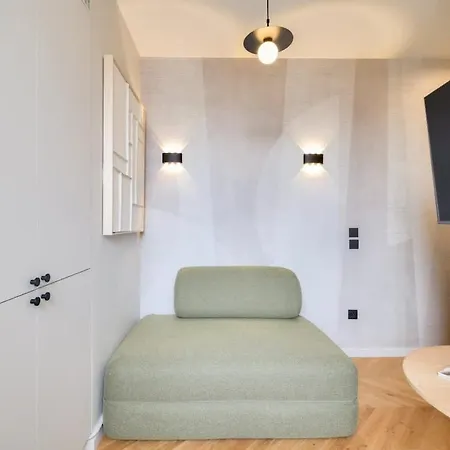 Chic 16 Auteuil Paris