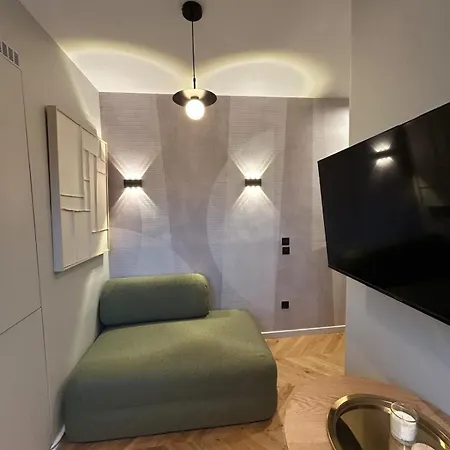 Chic 16 Auteuil Paris